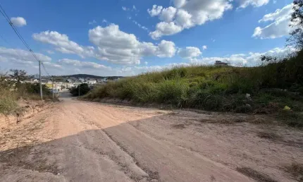 Terreno à venda na Rua Maria Aparecida Batista, Rancho Alegre, Divinópolis