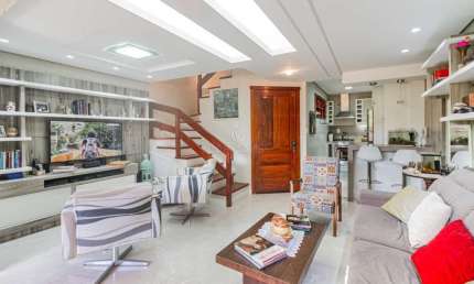 Casa em condomínio fechado com 3 quartos à venda na Avenida Wenceslau Escobar, --, Tristeza, Porto Alegre por R$ 750.000