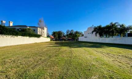 Terreno em condomínio fechado à venda na Avenida Juca Batista, 8000, Belém Novo, Porto Alegre por R$ 750.000