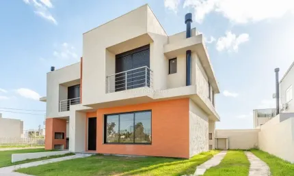 Casa com 3 quartos à venda na Farid Germano, --, Hípica, Porto Alegre por R$ 795.000