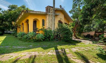 Casa em condomínio fechado com 2 quartos à venda na Avenida da Cavalhada, 4991, Cavalhada, Porto Alegre por R$ 950.000