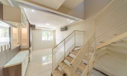Casa com 3 quartos à venda na Rua Cangussu, --, Nonoai, Porto Alegre por R$ 570.000
