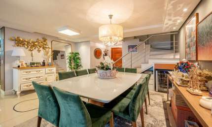 Casa em condomínio fechado com 3 quartos à venda na Rua General Rondon, --, Vila Assunção, Porto Alegre por R$ 2.795.000