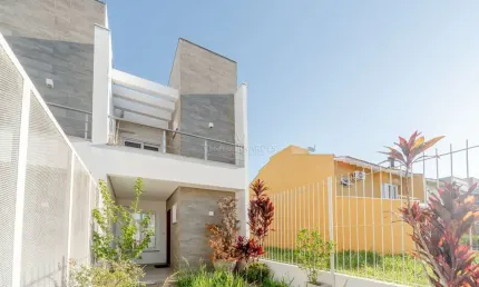 Casa com 2 quartos à venda na Rua Eroni Soares Machado, --, Hípica, Porto Alegre por R$ 460.000