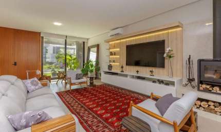 Casa em condomínio fechado com 3 quartos à venda na Avenida Juca Batista, 8000, Belém Novo, Porto Alegre por R$ 3.300.000