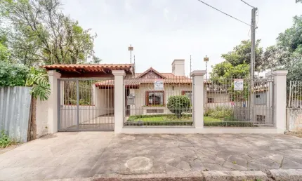 Casa com 4 quartos à venda na Rua Landel de Moura, --, Tristeza, Porto Alegre por R$ 900.000
