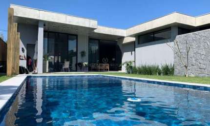 Casa em condomínio fechado com 3 quartos à venda na Avenida Juca Batista, 8000, Belém Novo, Porto Alegre por R$ 3.250.000