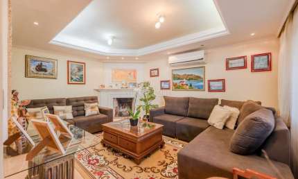 Casa com 3 quartos à venda na Rua Dea Coufal, 630, Ipanema, Porto Alegre por R$ 900.000