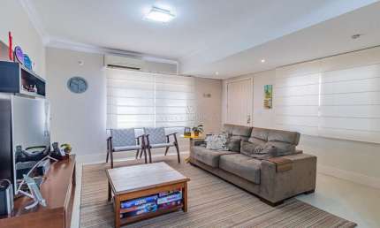 Casa em condomínio fechado com 3 quartos à venda na Rua Padre João Batista Reus, 2748, Vila Conceição, Porto Alegre por R$ 640.000