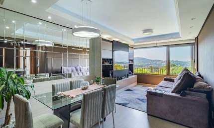 Apartamento com 3 quartos à venda na Avenida da Cavalhada, 5730, Cavalhada, Porto Alegre por R$ 950.000
