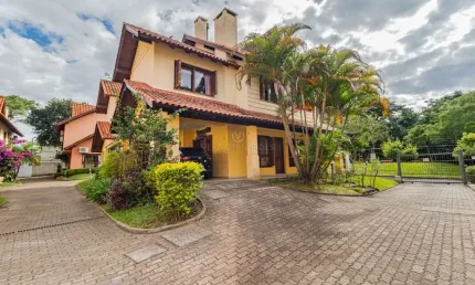 Casa em condomínio fechado com 3 quartos à venda na Rua Luís Felipe Monmany, --, Espírito Santo, Porto Alegre por R$ 650.000