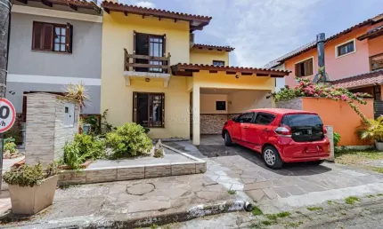 Casa em condomínio fechado com 3 quartos à venda na Rua Ponciano Pacheco da Silveira, --, Guarujá, Porto Alegre por R$ 450.000