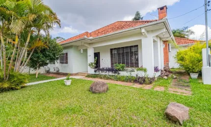 Casa com 3 quartos à venda na Rua Doutor Mário Totta, 331, Tristeza, Porto Alegre por R$ 1.060.000