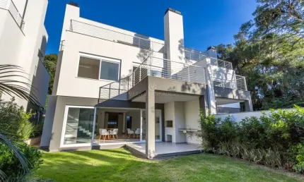 Casa em condomínio fechado com 3 quartos à venda na Rua Doutor Ney de Castilhos Ferreira, 315, Pedra Redonda, Porto Alegre por R$ 2.750.000