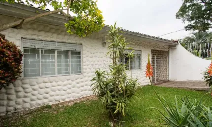 Casa com 2 quartos à venda na josé correia da silva, --, cavalhada, porto alegre por r$ 450.000