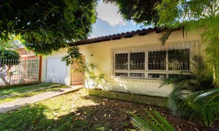 Casa com 2 quartos à venda na Rua Sargento Nicolau Dias de Farias, 416, Tristeza, Porto Alegre por R$ 1.060.000