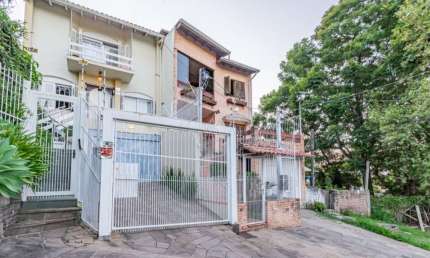 Casa com 3 quartos à venda na Rua Mariano de Matos, 215, Santa Tereza, Porto Alegre por R$ 980.000