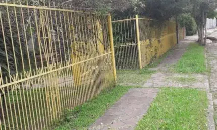Terreno à venda na Rua Oiampi, --, Guarujá, Porto Alegre por R$ 950.000