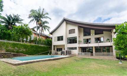 Casa em condomínio fechado com 5 quartos à venda na Avenida da Cavalhada, 5205, Cavalhada, Porto Alegre por R$ 3.500.000