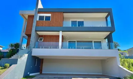 Casa em condomínio fechado com 4 quartos à venda na Estrada das Três Meninas, --, Vila Nova, Porto Alegre por R$ 2.300.000