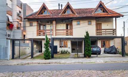 Casa em condomínio fechado com 3 quartos à venda na Rua Doutor Mário Totta, 2890, Tristeza, Porto Alegre por R$ 499.000