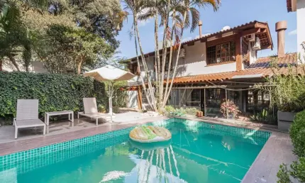 Casa com 3 quartos à venda na Rua João Pacheco da Silveira, --, Ipanema, Porto Alegre por R$ 1.500.000