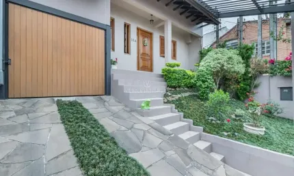 Casa com 3 quartos à venda na Avenida Cai, --, Cristal, Porto Alegre por R$ 750.000
