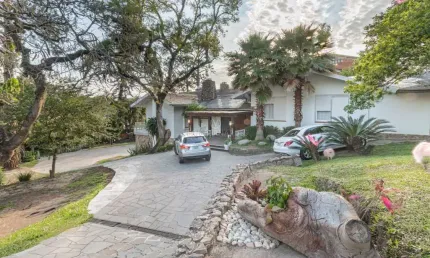 Casa com 3 quartos à venda na Rua Caeté, --, Vila Assunção, Porto Alegre por R$ 8.000.000
