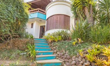 Casa com 3 quartos à venda na Rua Edgar Luiz Schneider, --, Jardim Isabel, Porto Alegre por R$ 1.800.000
