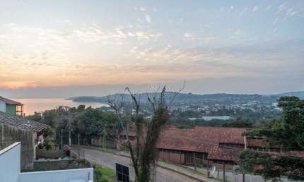 Casa com 3 quartos à venda na Rua dos Guaranis, --, Espírito Santo, Porto Alegre por R$ 599.000