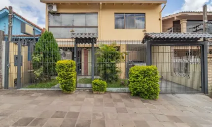 Casa com 3 quartos à venda na Estrada Vila Maria, --, Cavalhada, Porto Alegre por R$ 860.000