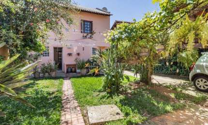 Casa com 3 quartos à venda na Avenida Guaíba, 13844, Serraria, Porto Alegre por R$ 750.000