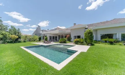 Casa em condomínio fechado com 4 quartos à venda na avenida juca batista, --, belém novo, porto alegre por r$ 8.000.000
