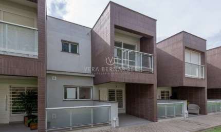 Casa em condomínio fechado com 3 quartos à venda na Avenida Pinheiro Borda, 417, Cristal, Porto Alegre por R$ 1.890.000