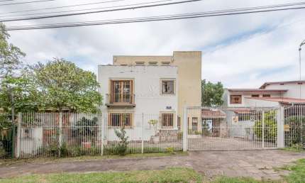 Casa com 5 quartos à venda na Rua Goitacaz, --, Vila Assunção, Porto Alegre por R$ 1.300.000