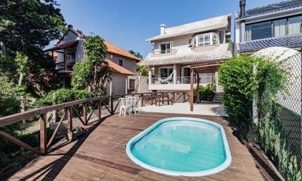 Casa com 3 quartos à venda na Rua Charruas, --, Espírito Santo, Porto Alegre por R$ 1.280.000