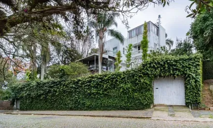 Casa com 3 quartos à venda na Rua Professor Emílio Meyer, --, Vila Conceição, Porto Alegre por R$ 1.890.000