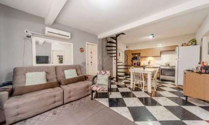 Casa com 2 quartos à venda na Rua Arroio Grande, 164, Cavalhada, Porto Alegre por R$ 490.000