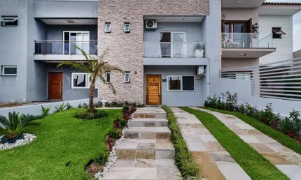 Casa com 3 quartos à venda na Rua Fabiana Kila de Ávila, --, Hípica, Porto Alegre por R$ 840.000