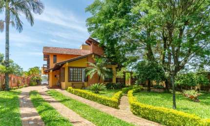 Casa com 4 quartos à venda na Estrada Costa Gama, 4730, Hípica, Porto Alegre por R$ 1.300.000
