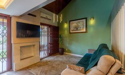 Casa em condomínio fechado com 3 quartos à venda na Rua Conselheiro Xavier da Costa, 2064, Ipanema, Porto Alegre por R$ 950.000