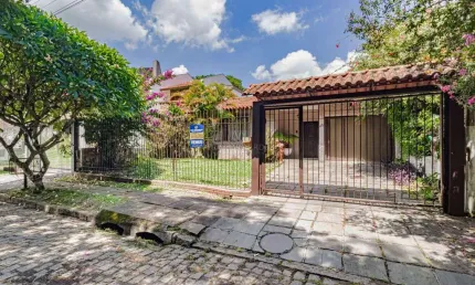 Casa com 3 quartos à venda na Rua Jigoro Kano, --, Jardim Isabel, Porto Alegre por R$ 790.000