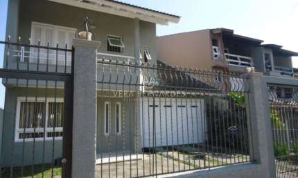 Casa com 4 quartos à venda na Rua Professor Antônio José Remião, --, Espírito Santo, Porto Alegre por R$ 850.000