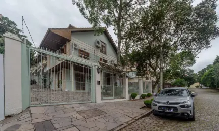 Casa em condomínio fechado com 3 quartos à venda na Rua João Mendes Ouriques, --, Jardim Isabel, Porto Alegre por R$ 901.000