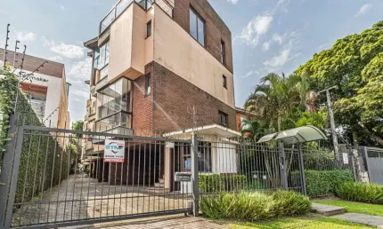 Casa em condomínio fechado com 3 quartos à venda na Avenida Guaíba, --, Vila Assunção, Porto Alegre por R$ 1.050.000