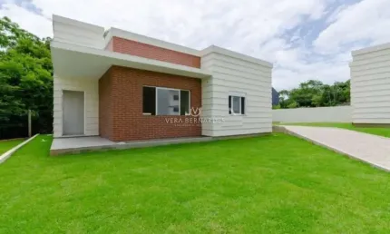 Casa em condomínio fechado com 3 quartos à venda na Rua Canísio Binsfeld, --, Hípica, Porto Alegre por R$ 595.000