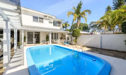 Casa com 4 quartos à venda na Rua Engenheiro Tito Marques Fernandes, 504, Ipanema, Porto Alegre por R$ 1.490.000