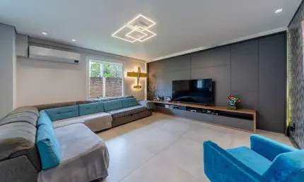 Casa com 4 quartos à venda na Rua Chavantes, --, Vila Assunção, Porto Alegre por R$ 1.299.000