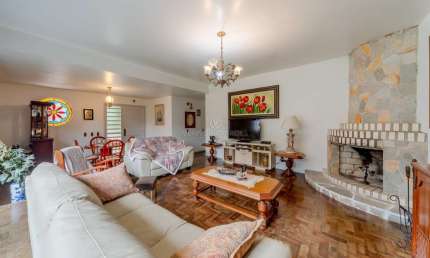 Casa com 5 quartos à venda na Rua Morano Calabro, --, Jardim Isabel, Porto Alegre por R$ 1.383.000