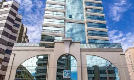 Apartamento com 4 quartos à venda na Avenida Nereu Ramos, 3070, Meia Praia, Itapema por R$ 5.250.000